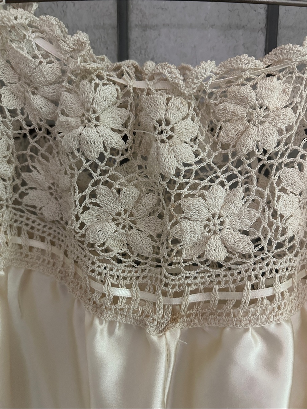Vintage Women’s Cream Crochet Yoke Satin Peasant Top - Picture 6 of 6